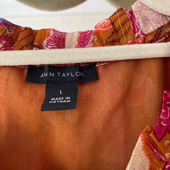 Ann Taylor Loft Silk Vibrant Floral Blouse - Orange and Pink - Large - Picture 4 of 9